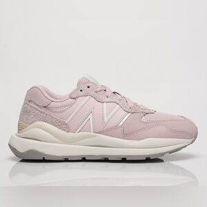 New balance 57/40 stone pink / white size 9 womens